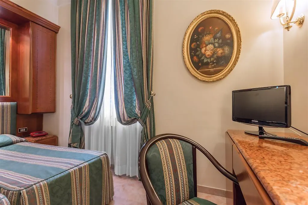 Raeli Hotel Luce Rom 4*,  Italien
